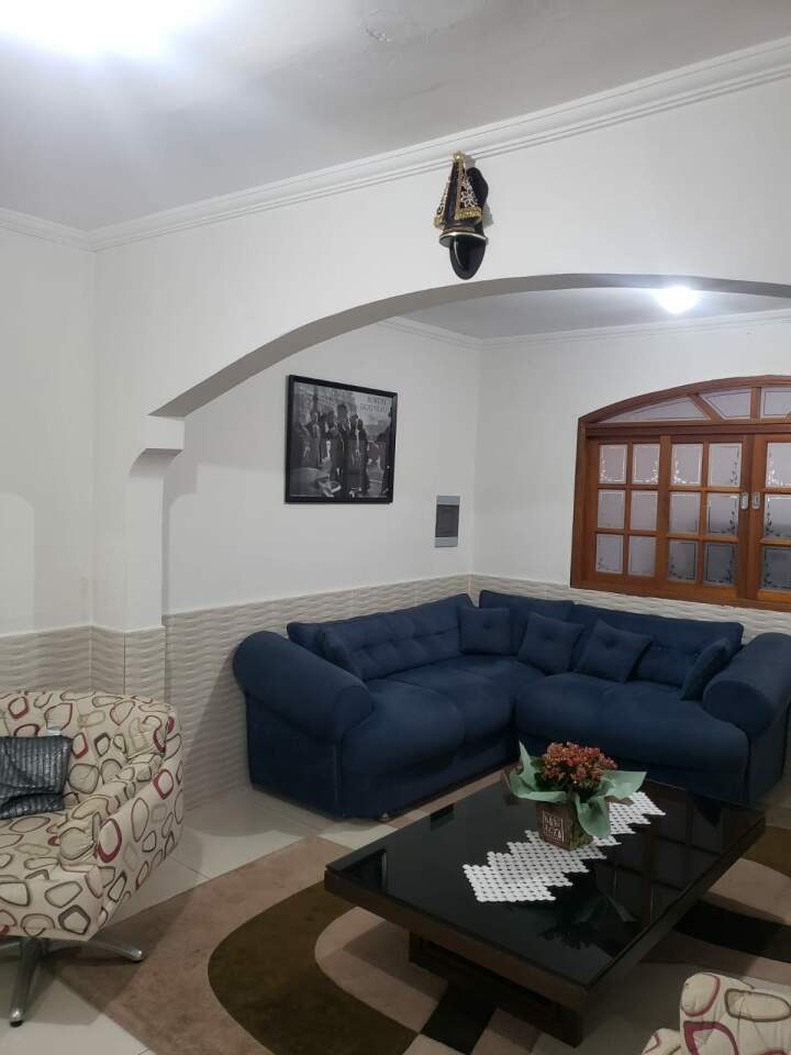 Casa à venda com 3 quartos, 182m² - Foto 2