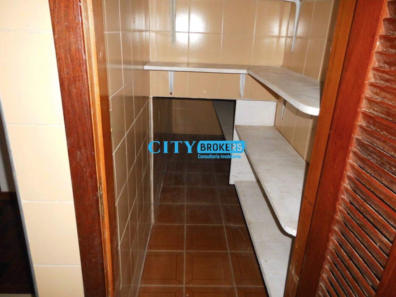 Casa para alugar com 3 quartos, 220m² - Foto 21