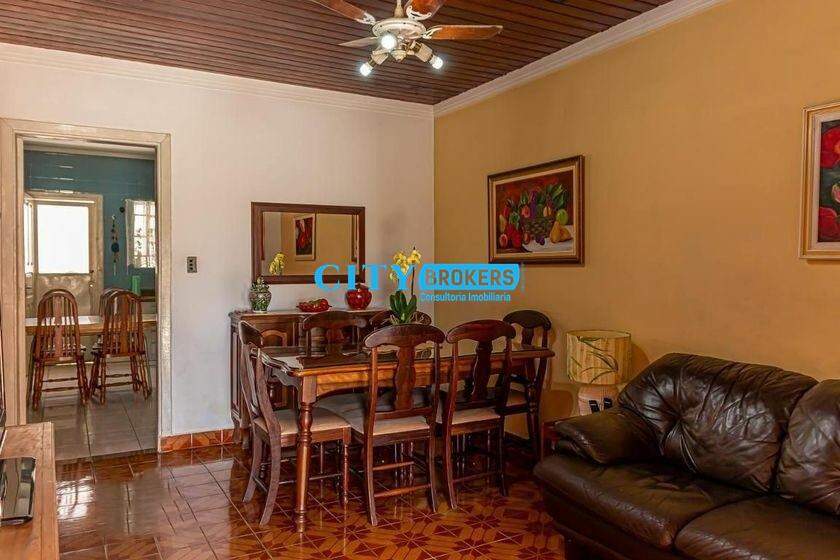 Casa à venda com 3 quartos, 210m² - Foto 3