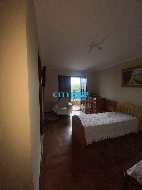 Casa à venda com 3 quartos, 280m² - Foto 14