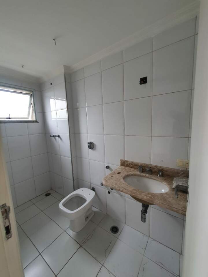 Apartamento à venda com 3 quartos, 137m² - Foto 13