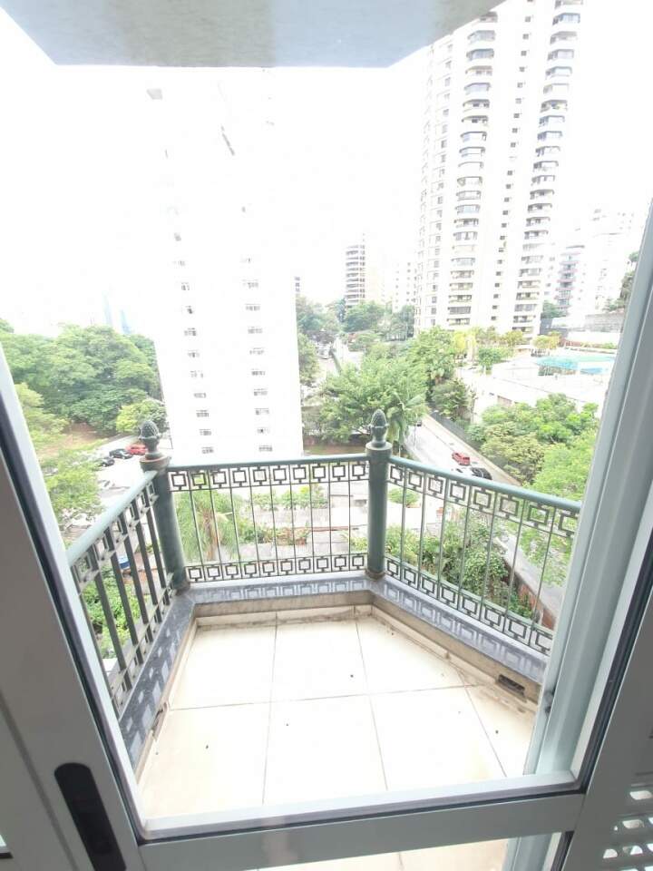 Apartamento à venda com 3 quartos, 137m² - Foto 19