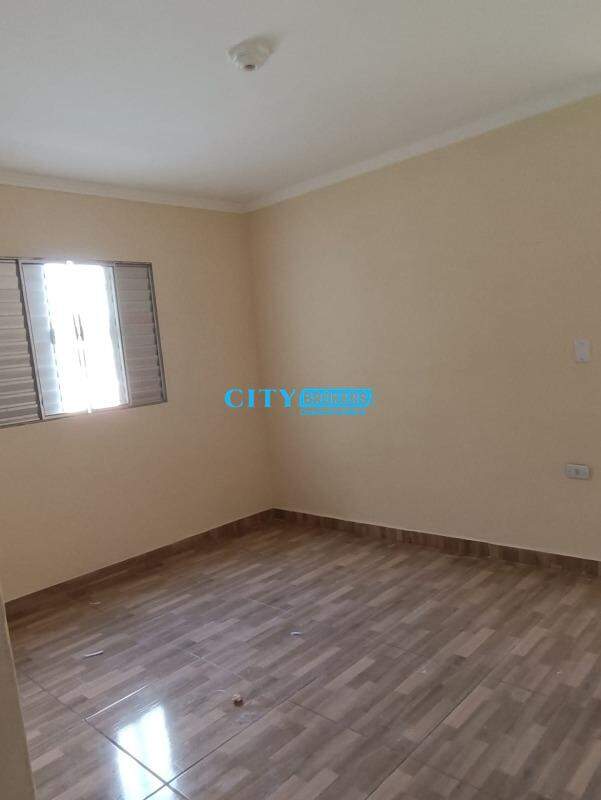 Casa à venda com 4 quartos, 300m² - Foto 15