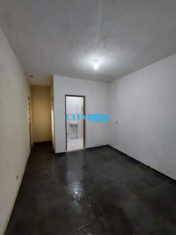 Sobrado à venda com 4 quartos, 100m² - Foto 17