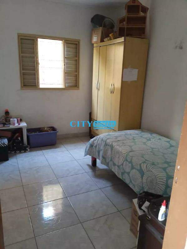 Sobrado à venda com 4 quartos, 100m² - Foto 14