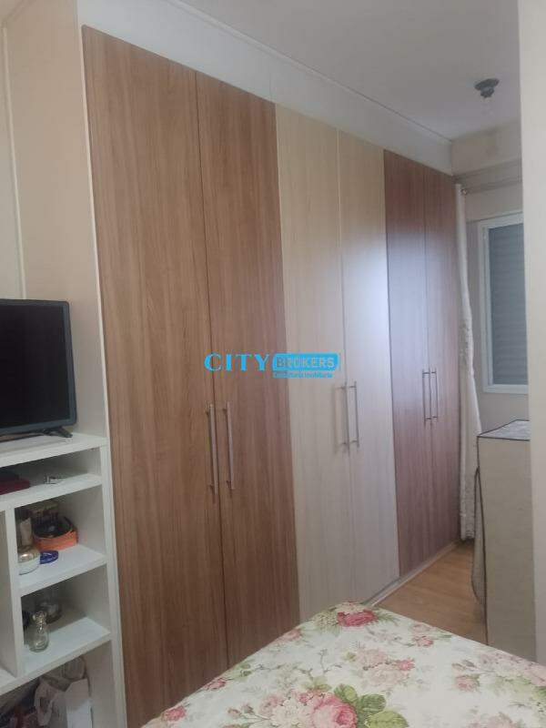 Apartamento à venda com 2 quartos, 64m² - Foto 17