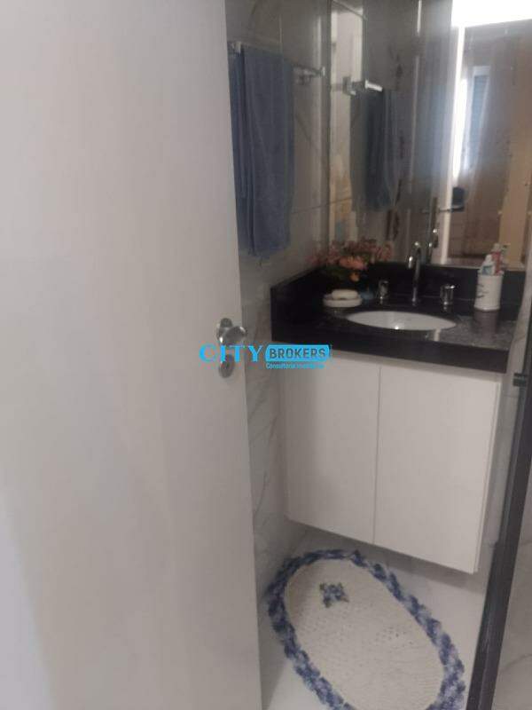 Apartamento à venda com 2 quartos, 64m² - Foto 19