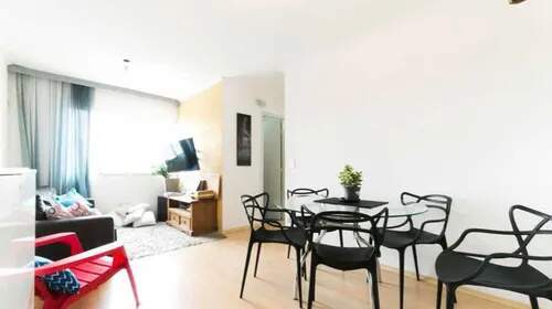 Apartamento à venda com 2 quartos, 75m² - Foto 2