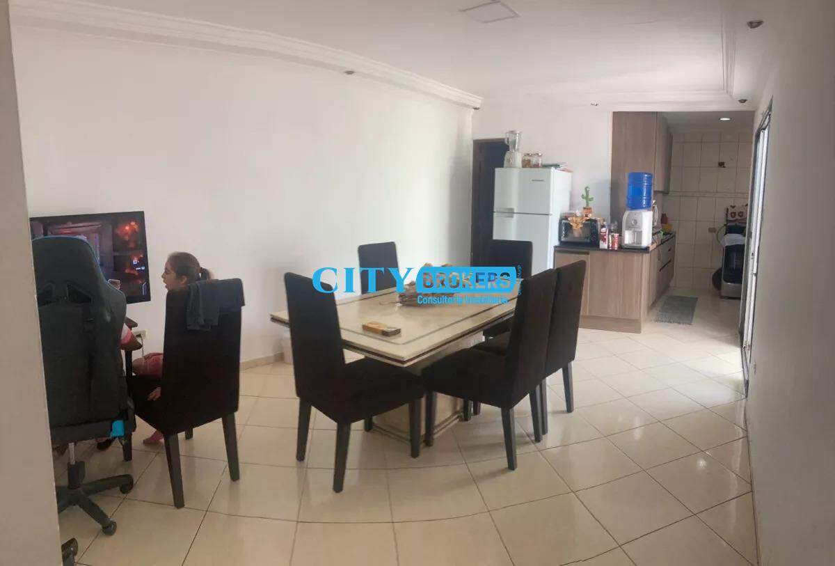 Casa à venda com 2 quartos, 126m² - Foto 1