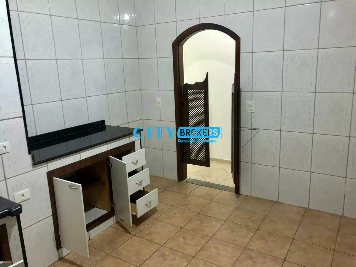 Casa para alugar com 4 quartos, 260m² - Foto 21