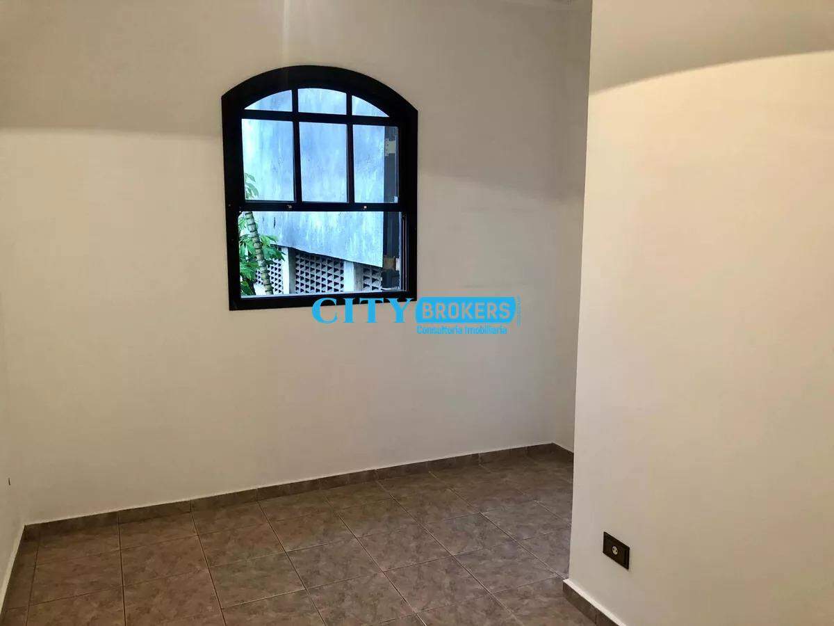 Casa para alugar com 4 quartos, 260m² - Foto 11