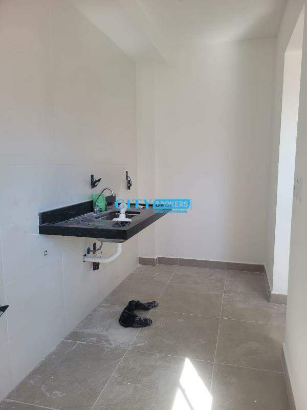 Apartamento à venda com 2 quartos, 39m² - Foto 3