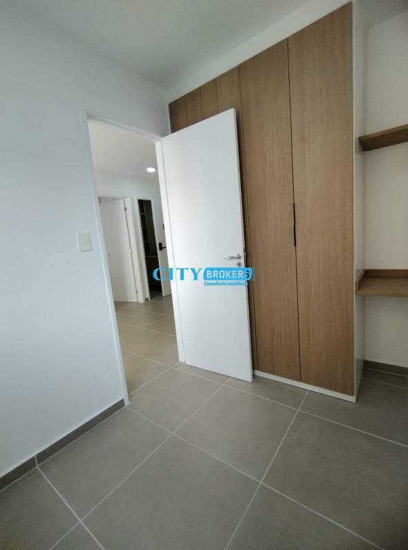 Apartamento à venda com 2 quartos, 40m² - Foto 13