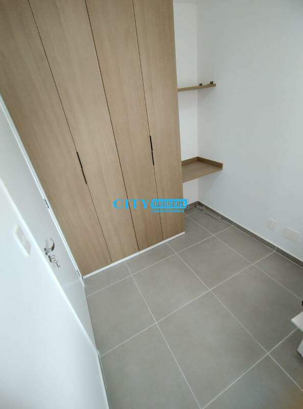 Apartamento à venda com 2 quartos, 40m² - Foto 15