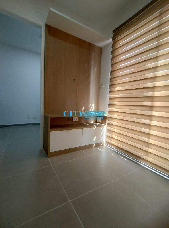 Apartamento à venda com 2 quartos, 40m² - Foto 8