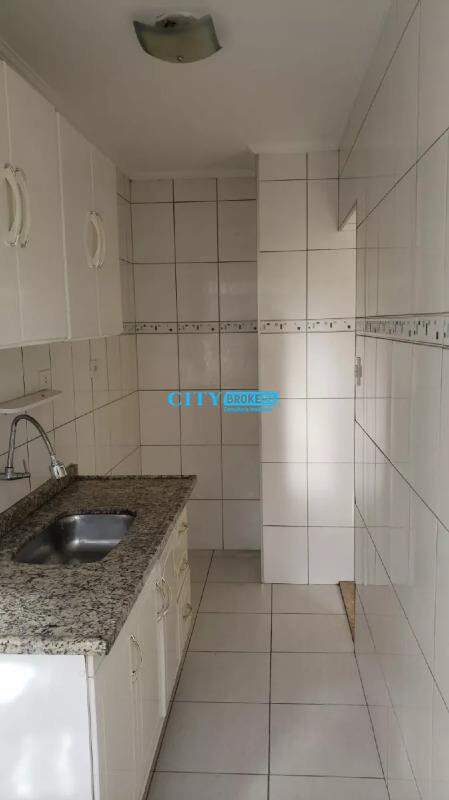 Apartamento à venda com 2 quartos, 63m² - Foto 12