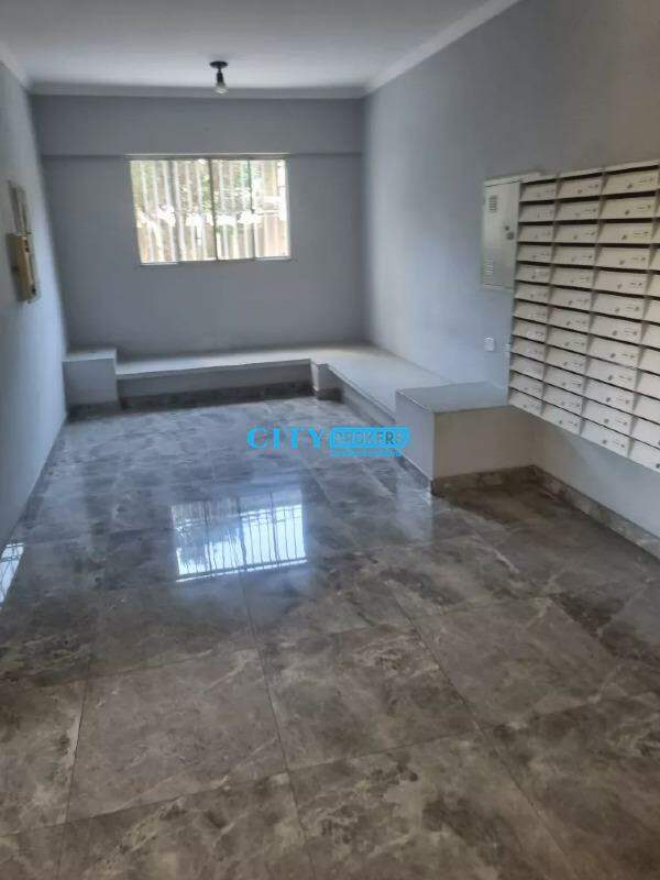 Apartamento à venda com 2 quartos, 50m² - Foto 19