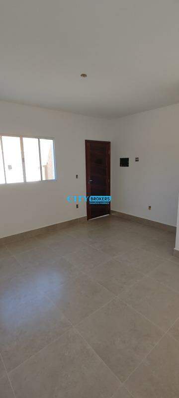 Sobrado à venda com 2 quartos, 90m² - Foto 3