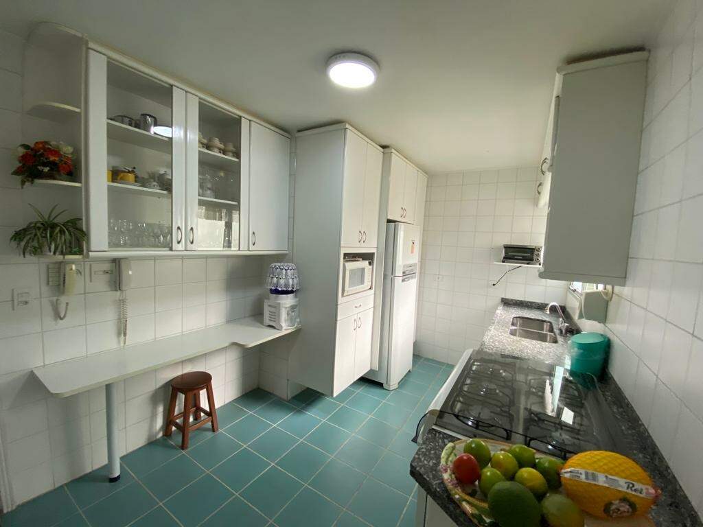 Apartamento à venda com 3 quartos, 130m² - Foto 9