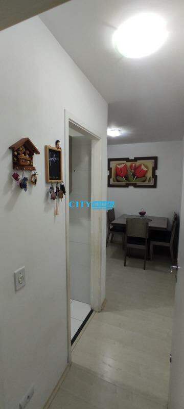 Apartamento à venda com 2 quartos, 50m² - Foto 3