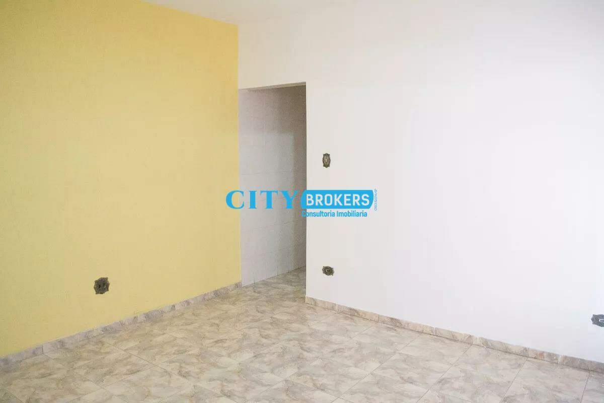 Sobrado à venda com 4 quartos, 240m² - Foto 7