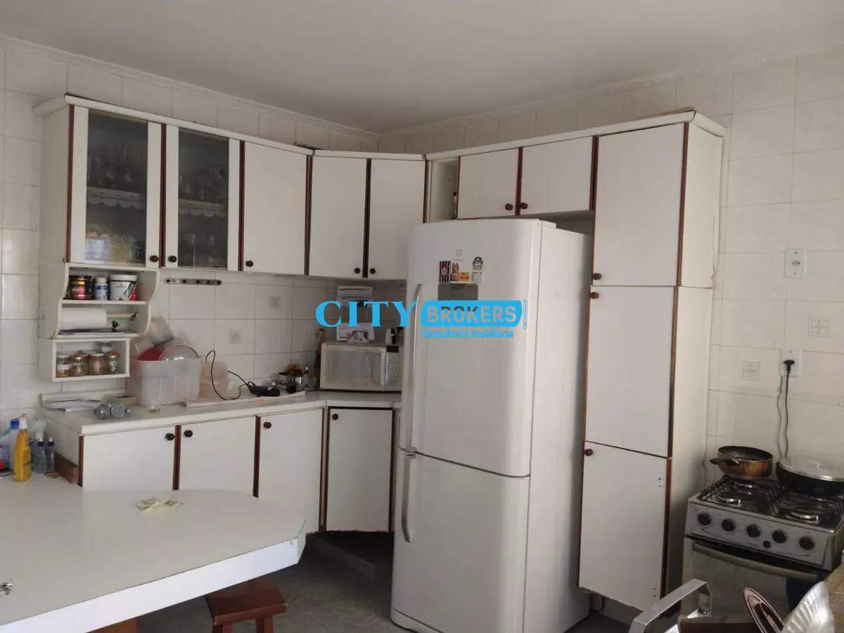 Sobrado à venda com 4 quartos, 240m² - Foto 9