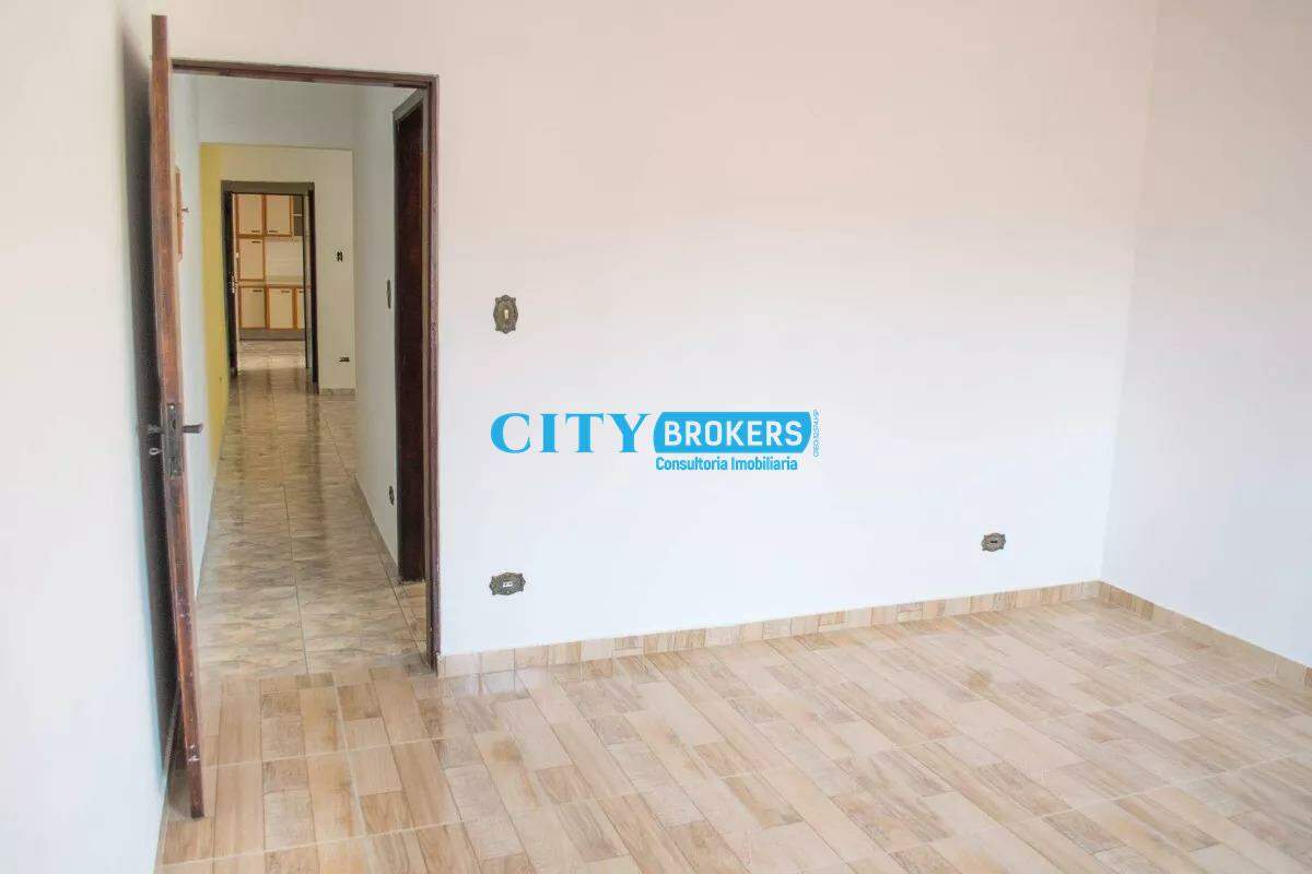 Sobrado à venda com 4 quartos, 240m² - Foto 6