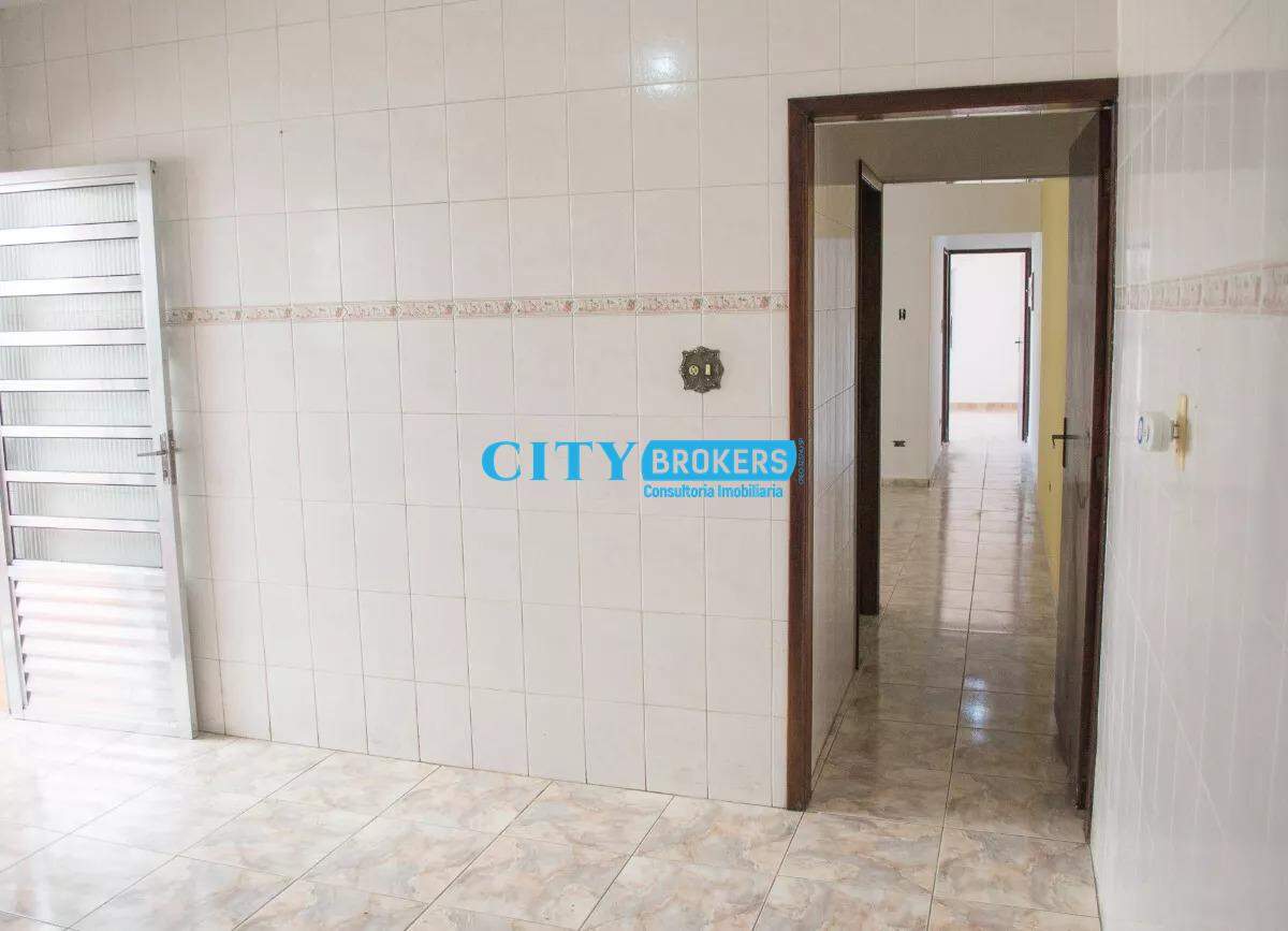 Sobrado à venda com 4 quartos, 240m² - Foto 4