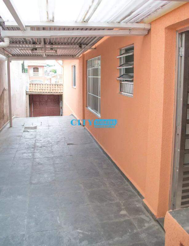 Sobrado à venda com 4 quartos, 240m² - Foto 3