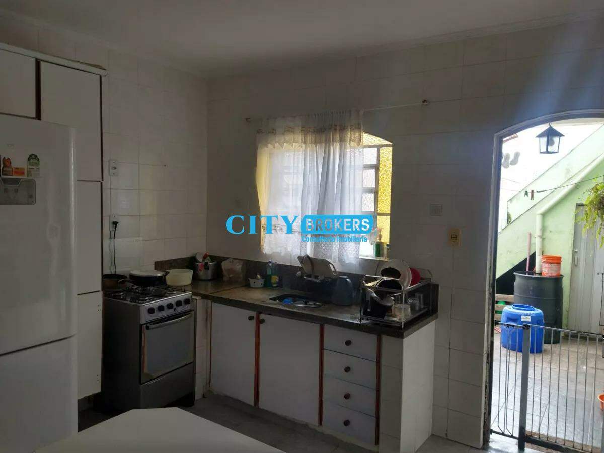 Sobrado à venda com 4 quartos, 240m² - Foto 15