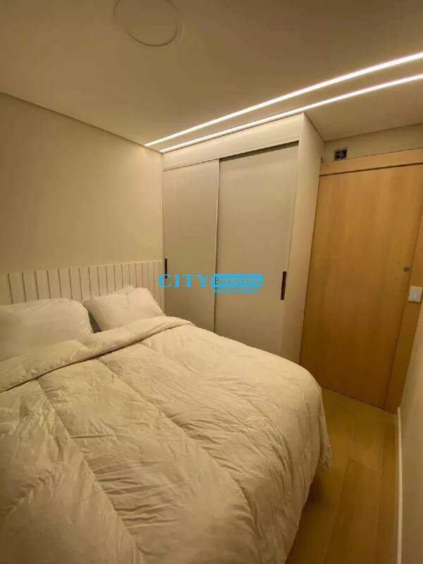 Apartamento à venda com 1 quarto, 29m² - Foto 18