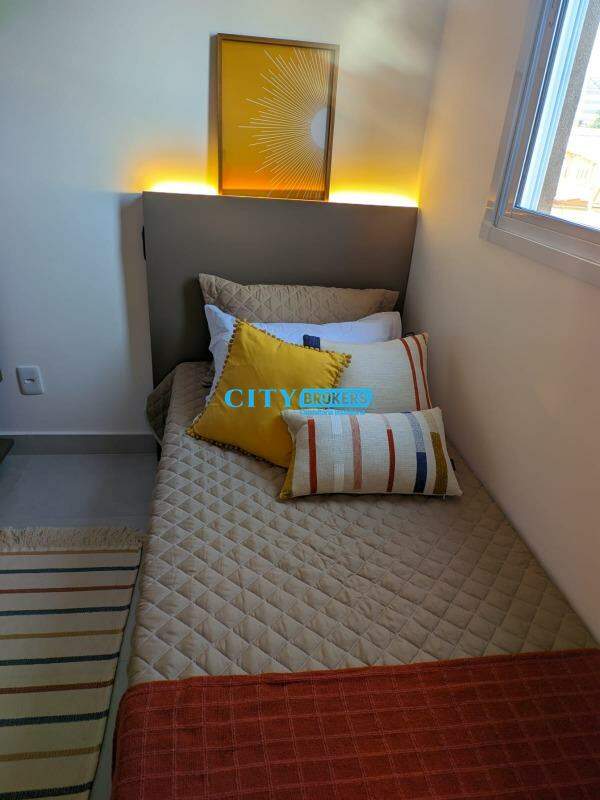 Apartamento à venda com 1 quarto, 40m² - Foto 15