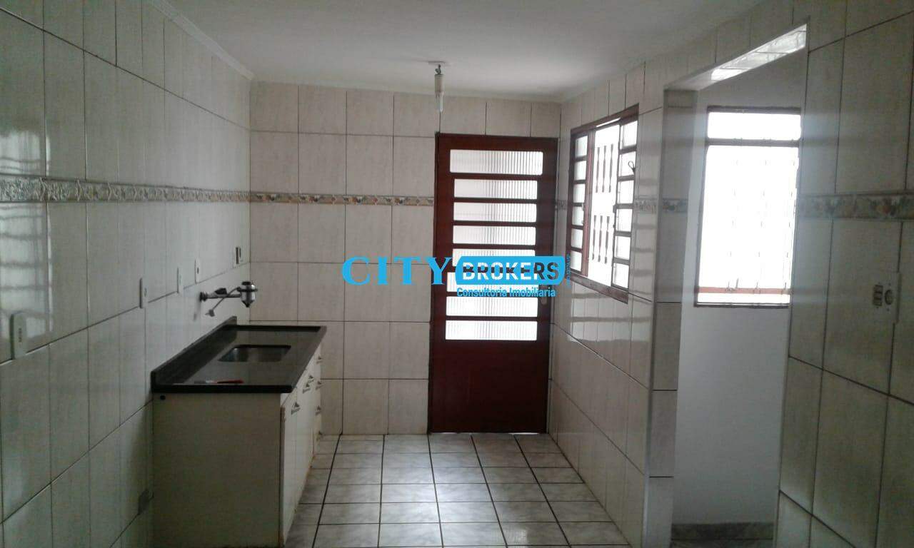 Casa à venda com 2 quartos, 110m² - Foto 9