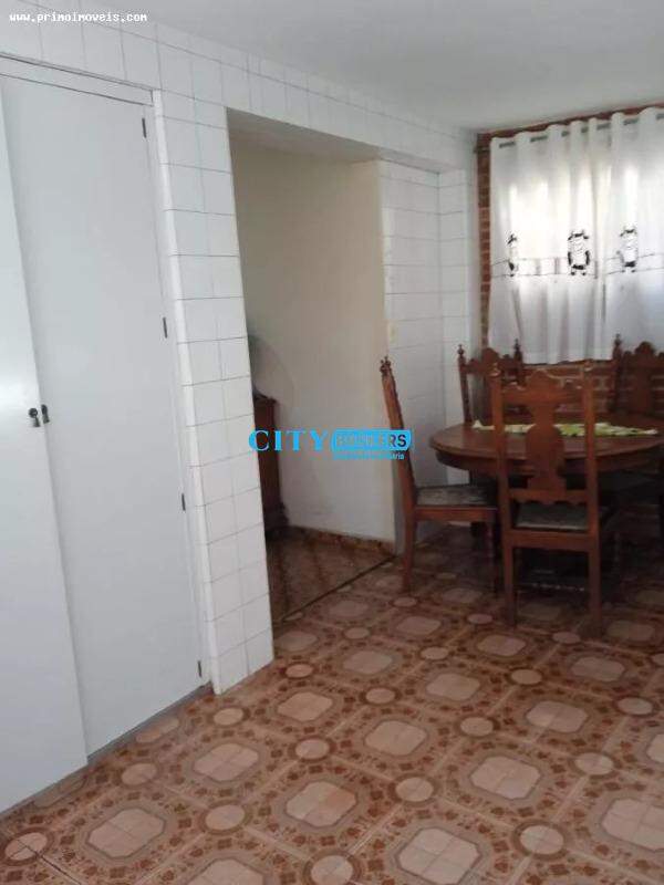 Sobrado à venda com 3 quartos, 130m² - Foto 3