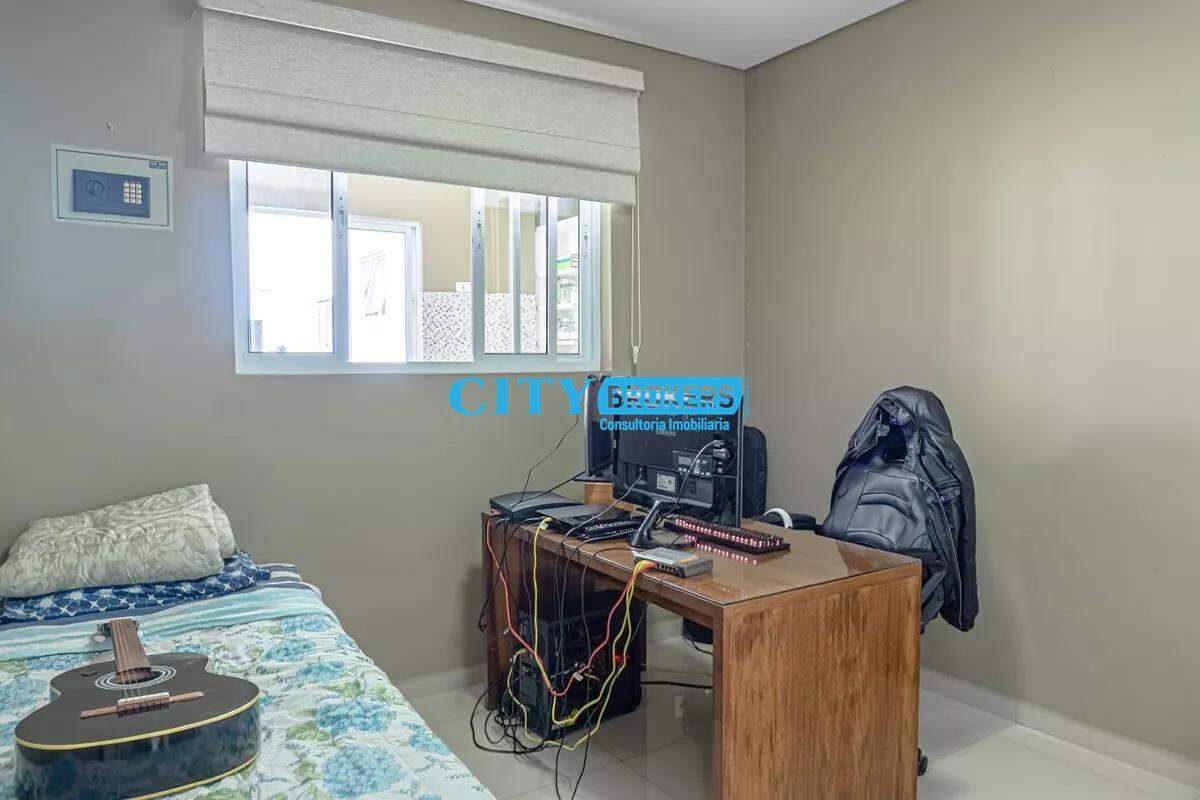 Sobrado à venda com 5 quartos, 320m² - Foto 9