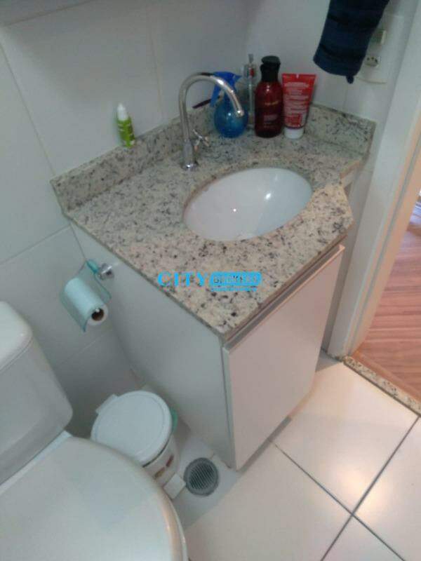 Apartamento à venda com 3 quartos, 61m² - Foto 19