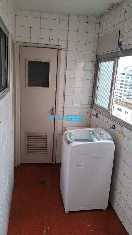 Apartamento à venda com 2 quartos, 70m² - Foto 12