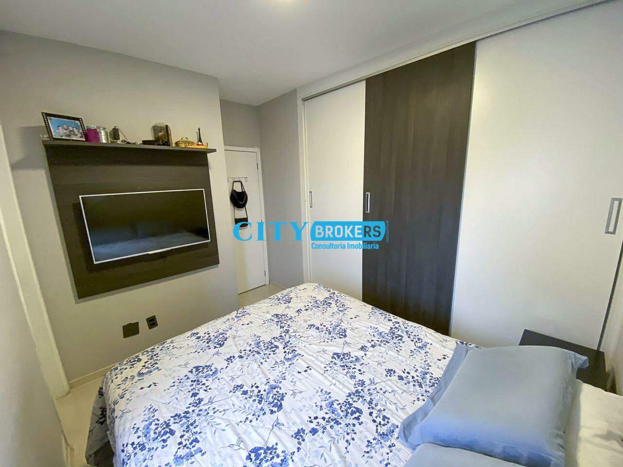 Apartamento à venda com 2 quartos, 72m² - Foto 8