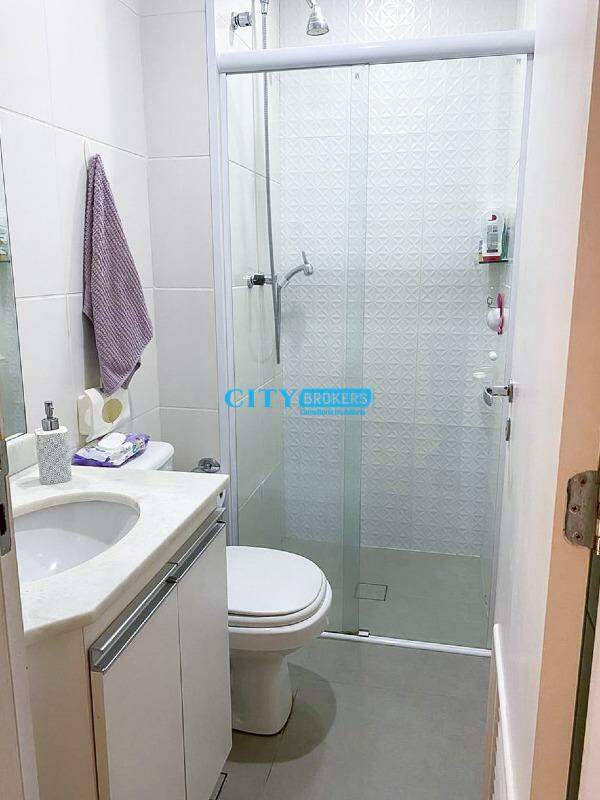 Apartamento à venda com 2 quartos, 72m² - Foto 11