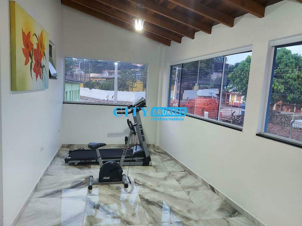 Sobrado à venda com 2 quartos, 200m² - Foto 13