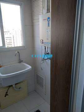 Apartamento à venda com 2 quartos, 65m² - Foto 11