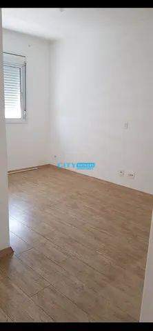 Apartamento à venda com 3 quartos, 78m² - Foto 2