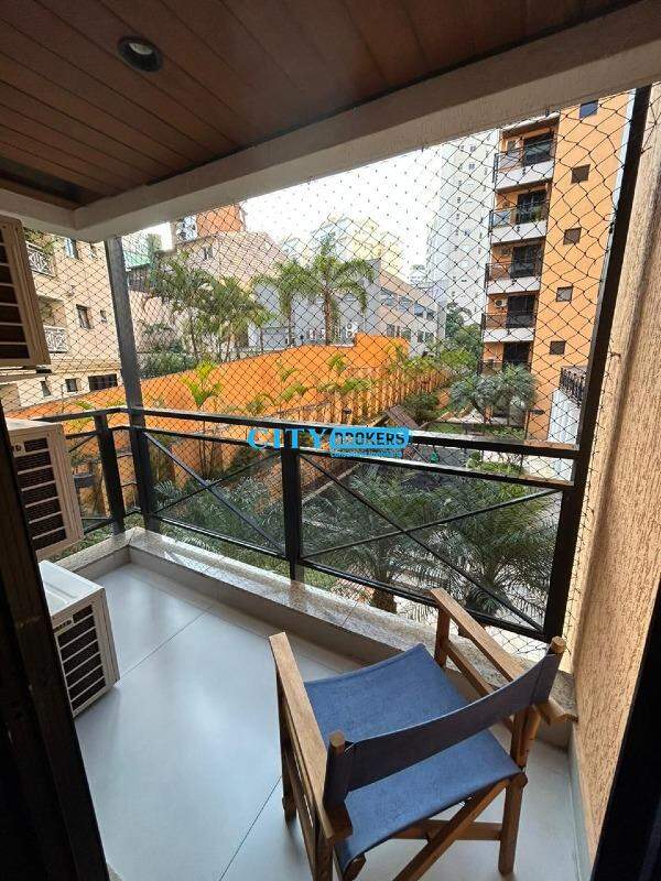 Apartamento à venda com 3 quartos, 202m² - Foto 4