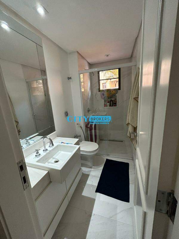 Apartamento à venda com 3 quartos, 202m² - Foto 23