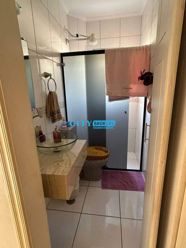 Apartamento à venda com 3 quartos, 107m² - Foto 18