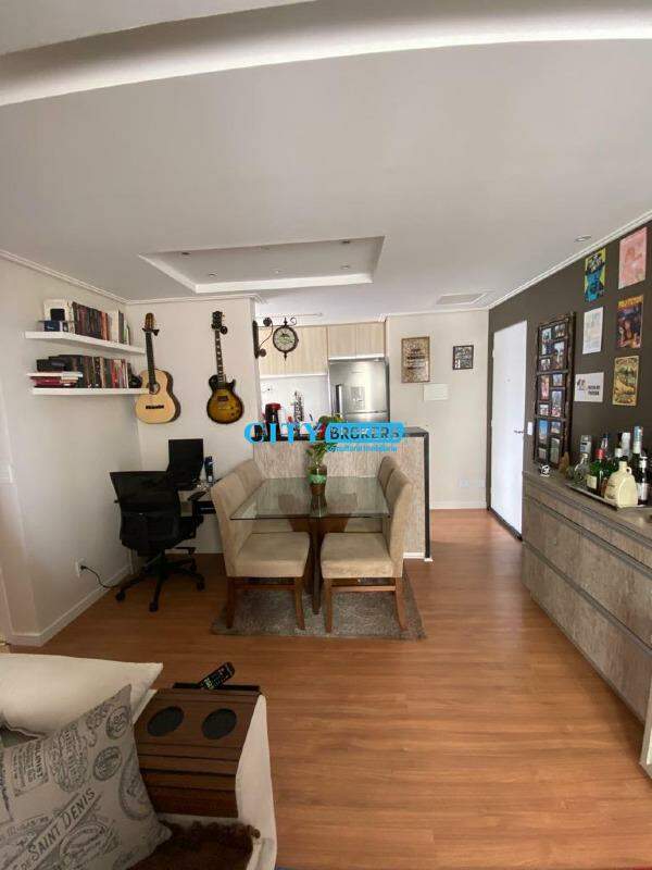 Apartamento à venda com 2 quartos, 64m² - Foto 17