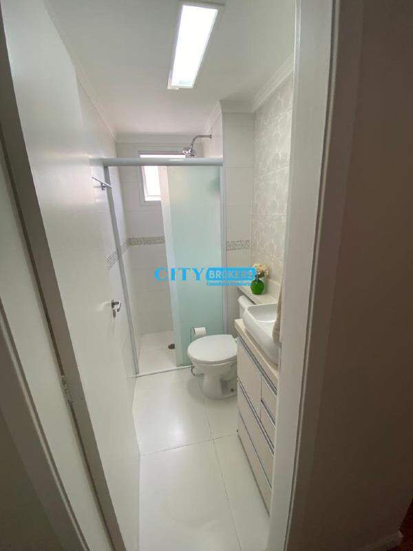 Apartamento à venda com 2 quartos, 64m² - Foto 27