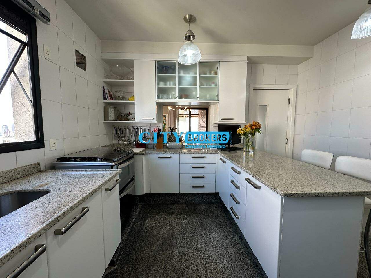 Apartamento à venda com 5 quartos, 374m² - Foto 21