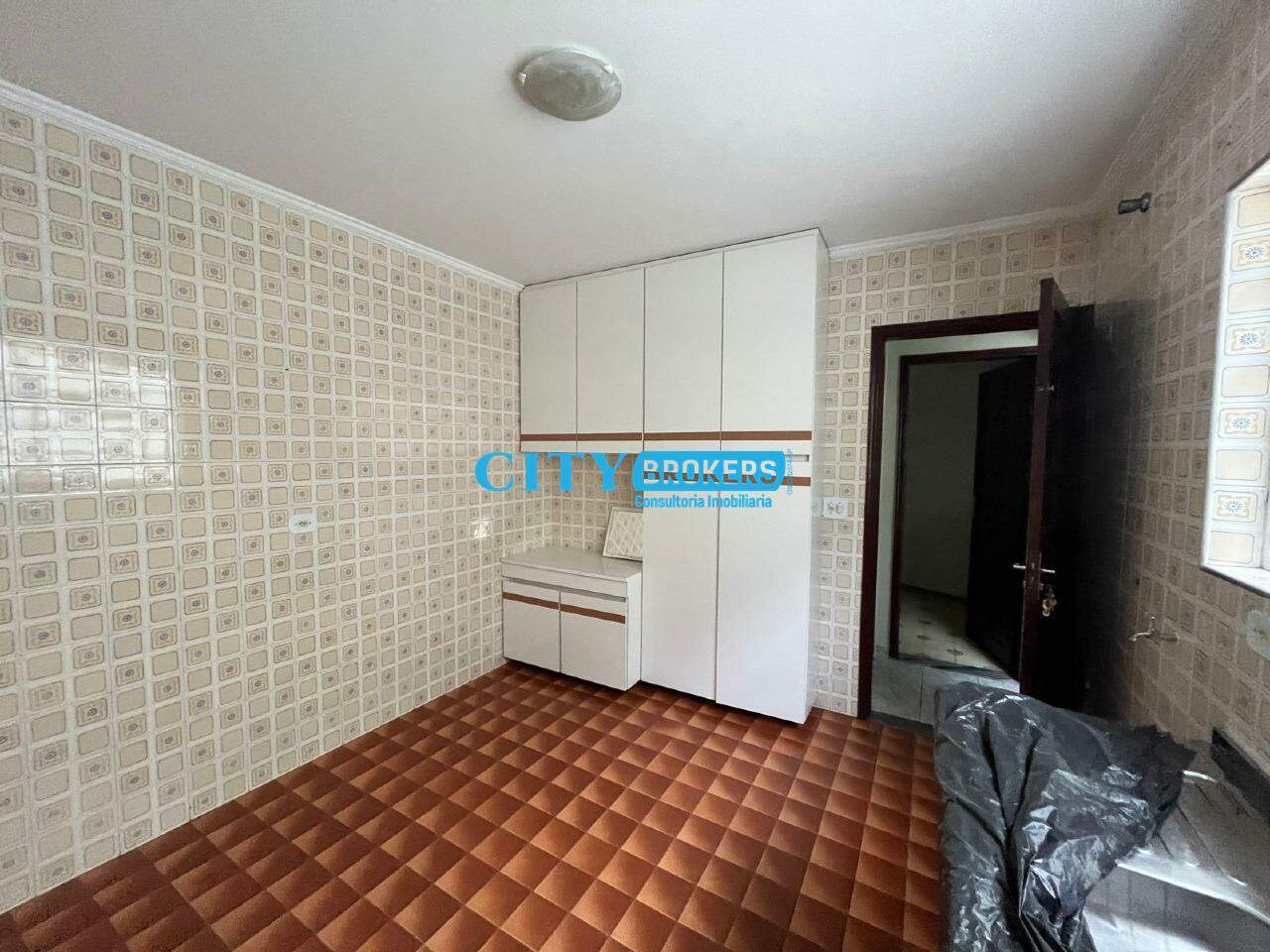 Casa à venda com 4 quartos, 180m² - Foto 10