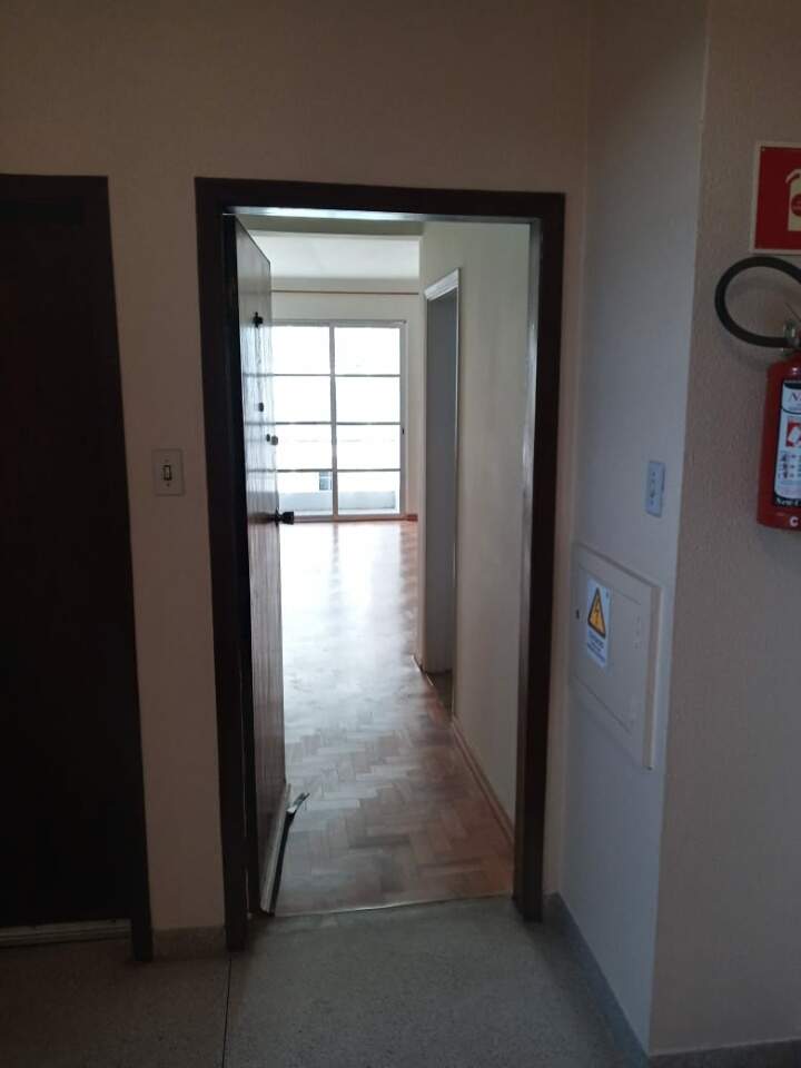 Apartamento à venda com 2 quartos, 77m² - Foto 18